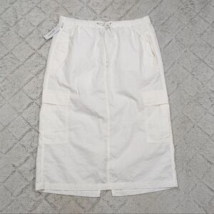 Aritzia TNA Skirt Womens M White Demand Cargo Surplus Midi Cotton Nylon NEW
